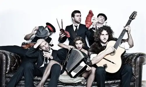 Molotov Jukebox