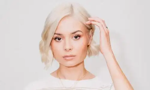 Nina Nesbitt