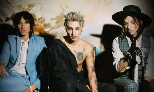 Palaye Royale